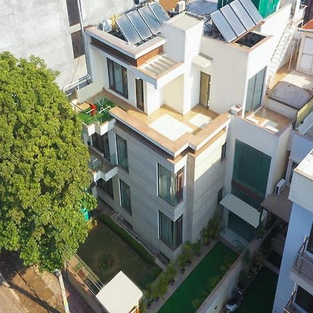 Lime Tree Hotel Sushant Lok Gurgaon Sector 29 Next To Iffco Chowk Metro Eksteriør billede