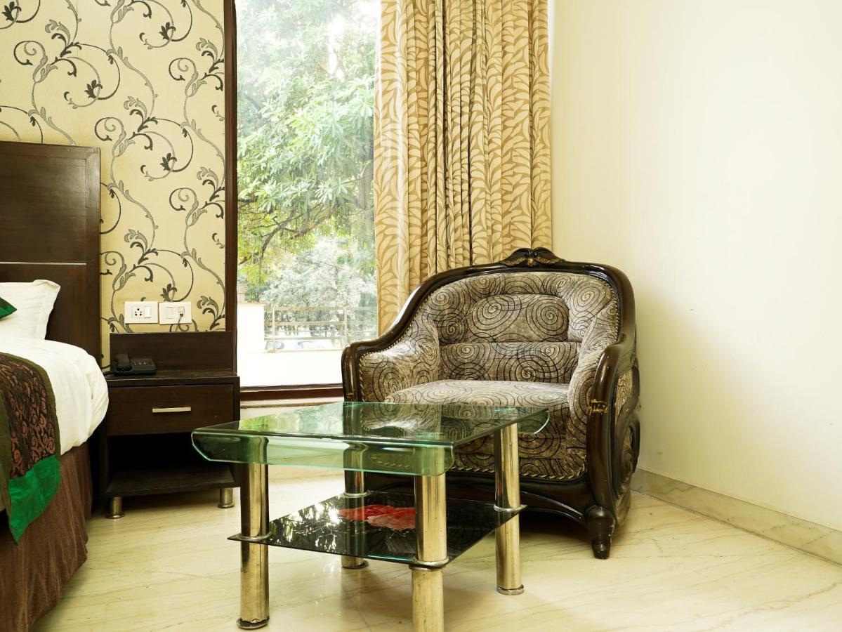 Lime Tree Hotel Sushant Lok Gurgaon Sector 29 Next To Iffco Chowk Metro Eksteriør billede