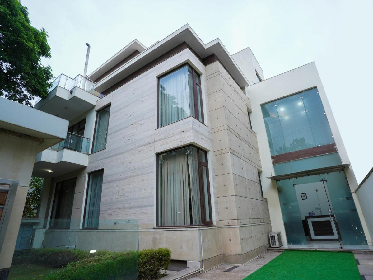 Lime Tree Hotel Sushant Lok Gurgaon Sector 29 Next To Iffco Chowk Metro Eksteriør billede