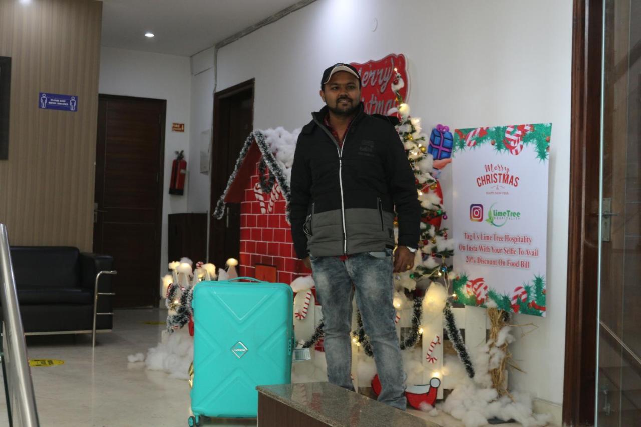 Lime Tree Hotel Sushant Lok Gurgaon Sector 29 Next To Iffco Chowk Metro Eksteriør billede