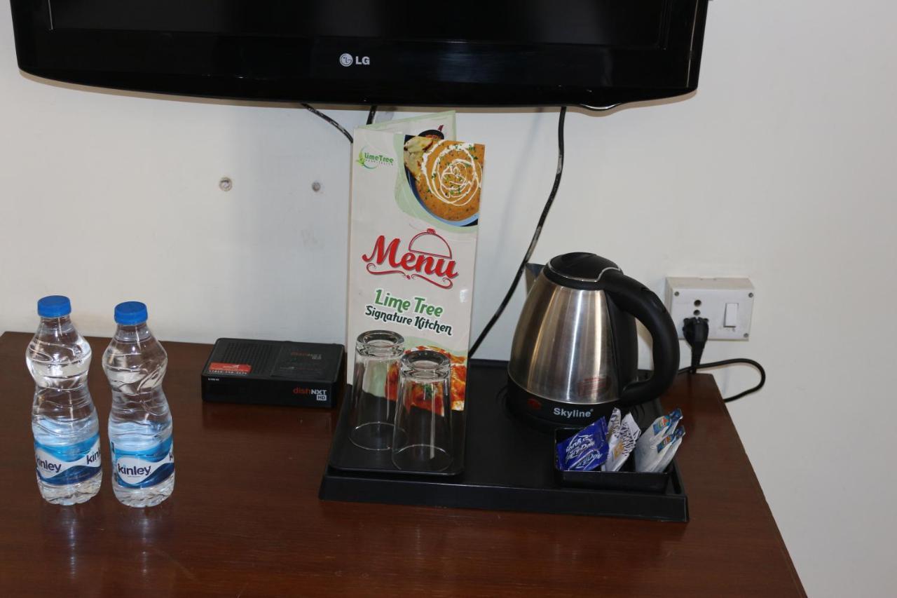 Lime Tree Hotel Sushant Lok Gurgaon Sector 29 Next To Iffco Chowk Metro Eksteriør billede